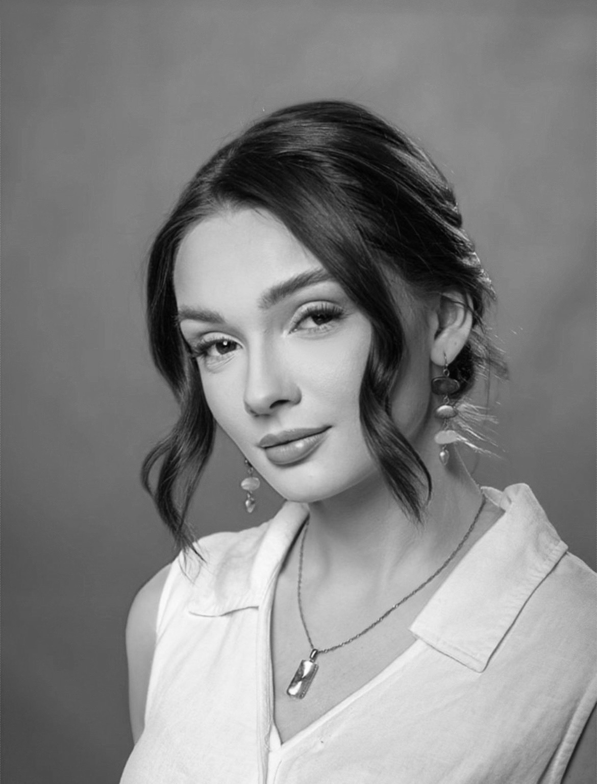 Black and White Profile Headshot of Young Professional Rebekah Etique of Massachusetts